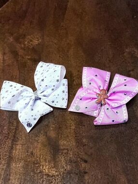 Two Large JoJo Siwa Hair Clips White Silver Star & Pink Gingerbread Man